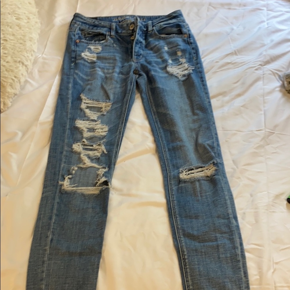 AE Tomgirl jeans